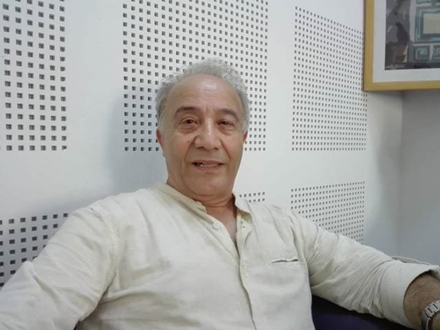 Mohammed Ali al Kebsi dans le salon de la radio